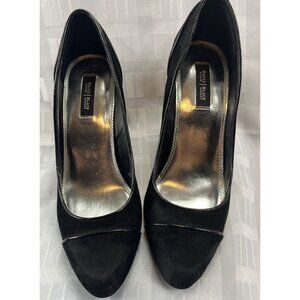 white house black market black flat heel Annabelle Size 8M Black